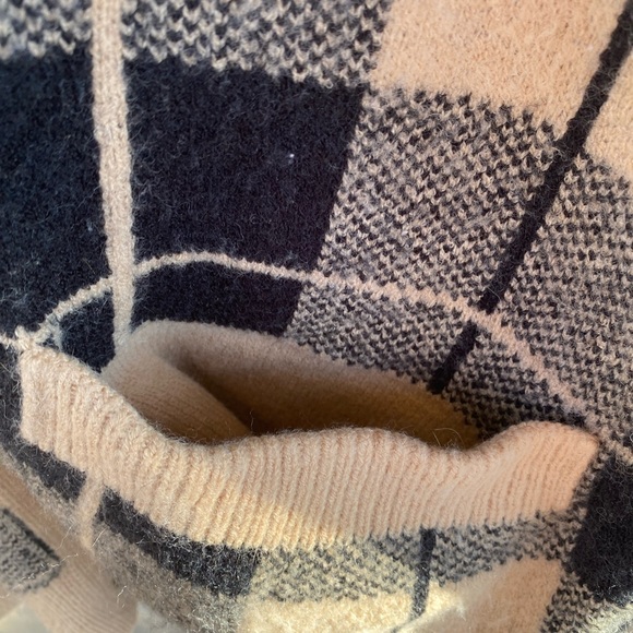 Checkered cardigan sweater size 3xl - Picture 3 of 4